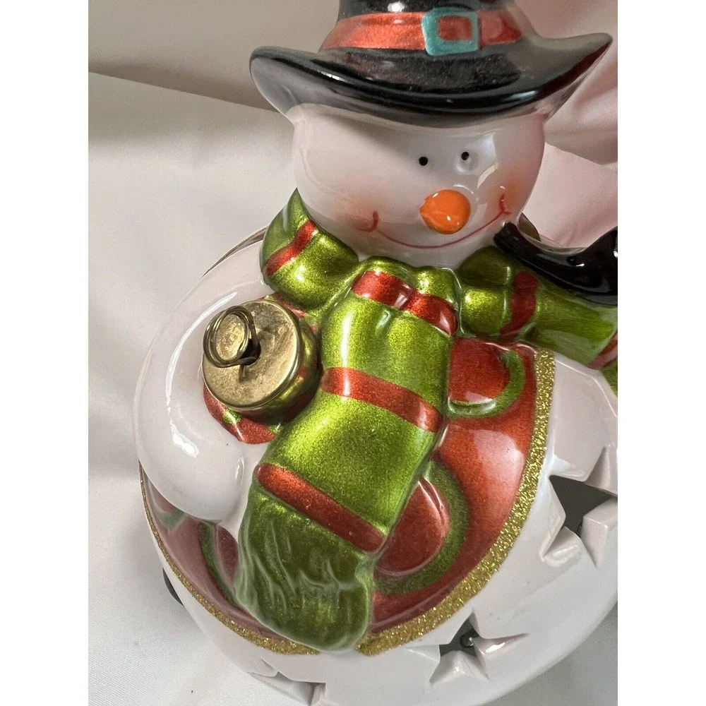 VTG. 2 Way Lightup Snowman Figurine with Flameless Candle (Take 2 AA‎ Batteries)